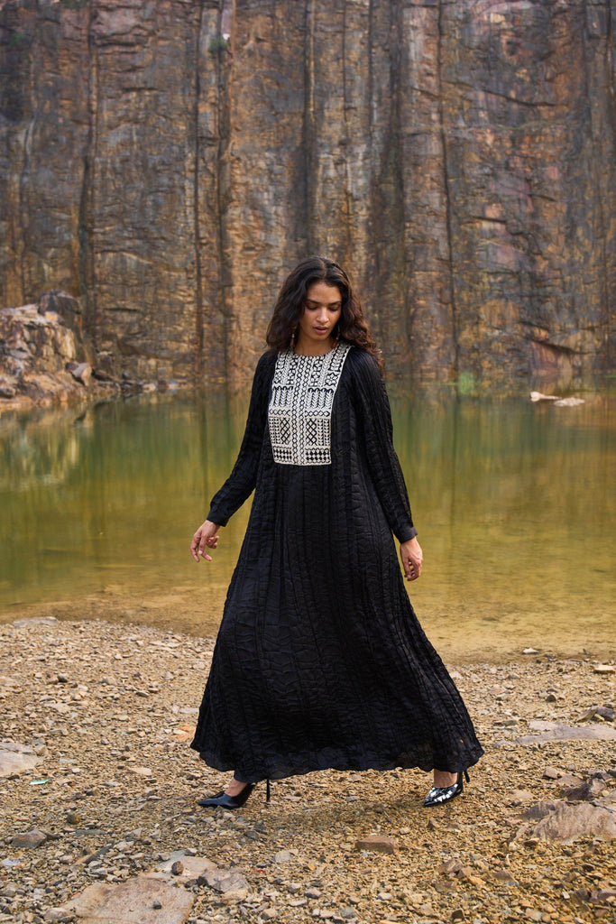 CRUSHED GOTA MAXI - dash and dot dash and dot