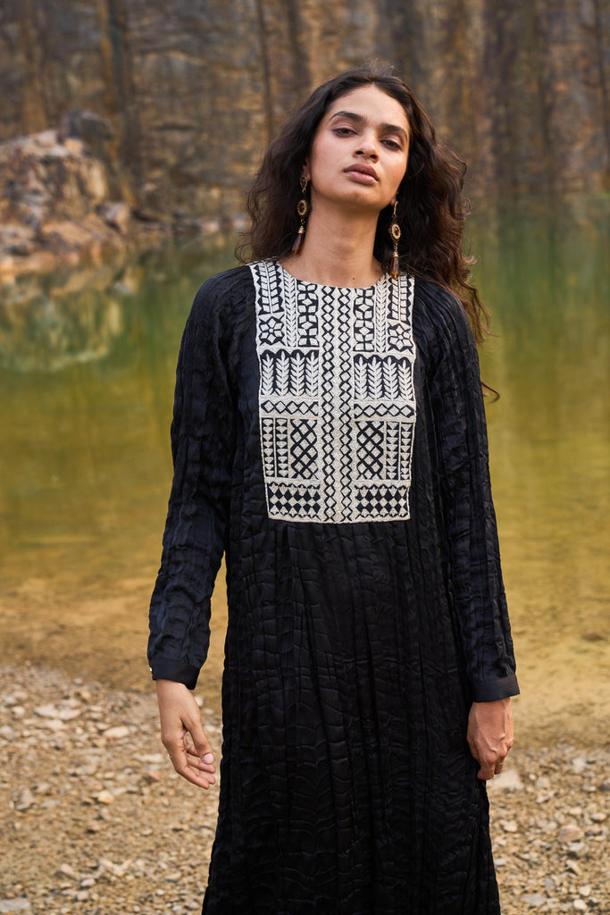 CRUSHED GOTA MAXI - dash and dot dash and dot