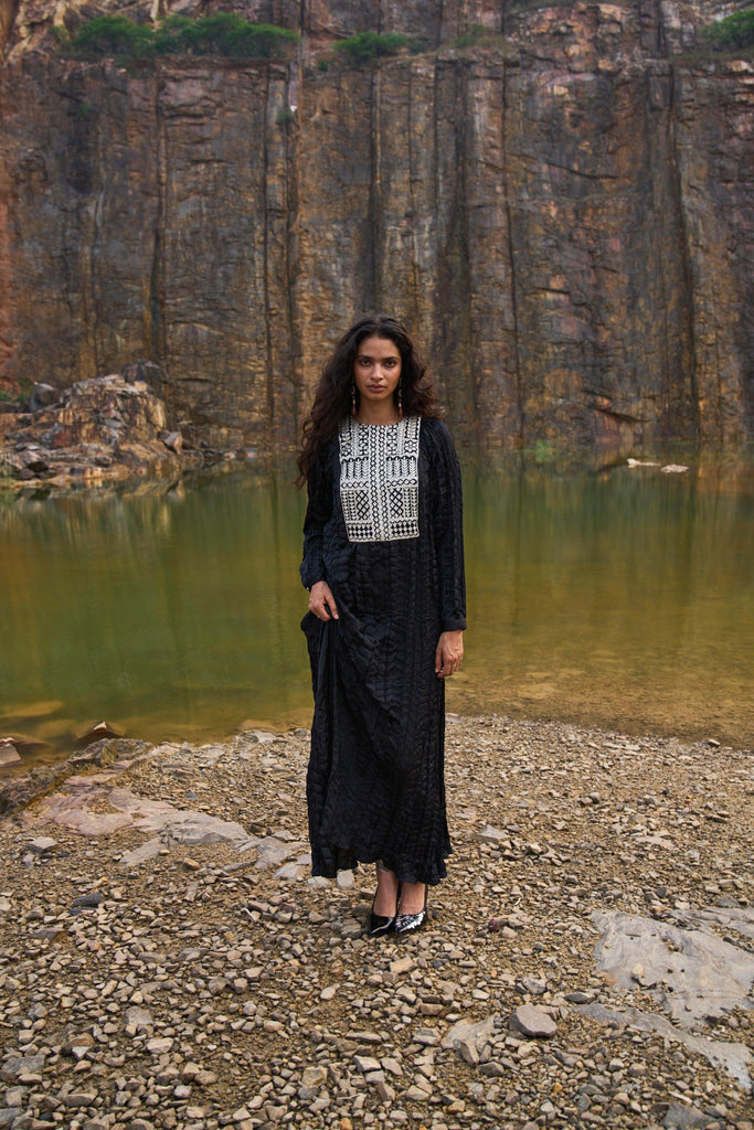 CRUSHED GOTA MAXI - dash and dot dash and dot