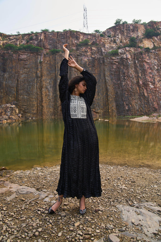 CRUSHED GOTA MAXI - dash and dot dash and dot