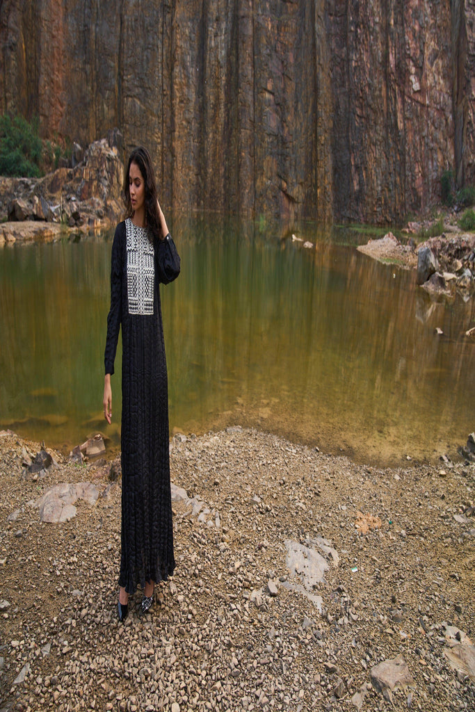 CRUSHED GOTA MAXI - dash and dot dash and dot