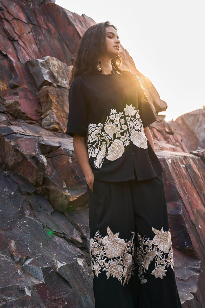 PLACEMENT EMBROIDERED PANT - dash and dot dash and dot