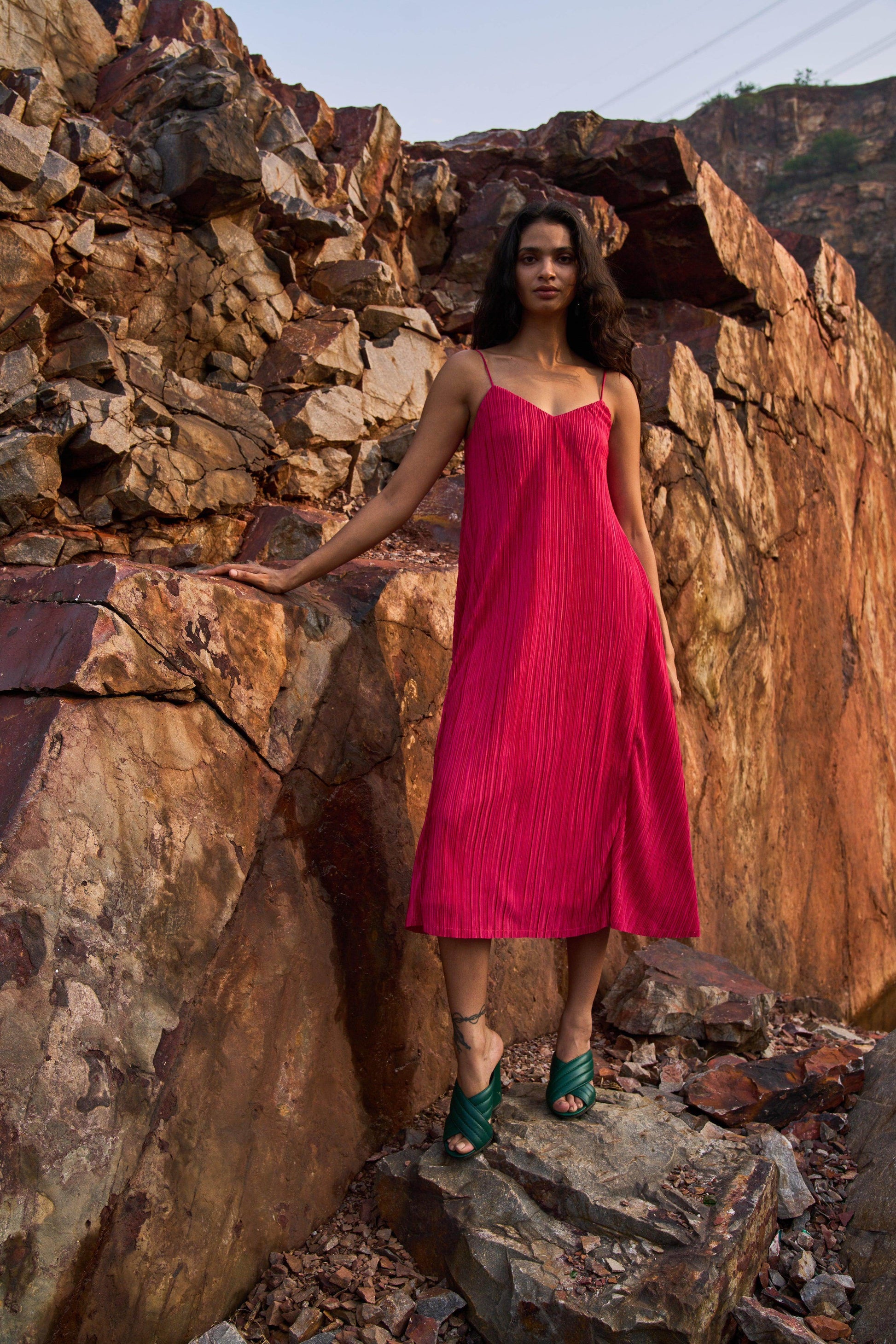 PINK PLEATED MIDI DRESS - dash and dot