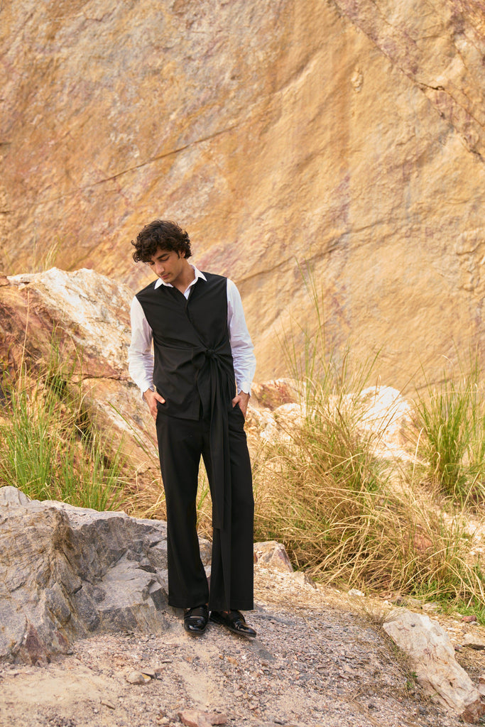 SIDE TIE SLEEVELESS JACKET - dash and dot dash and dot