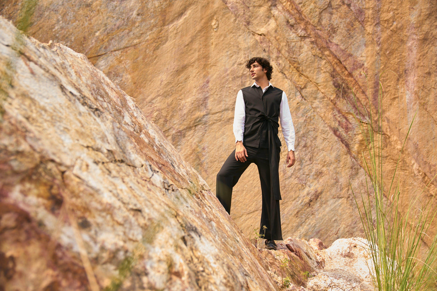 SCALLOPED SHIRT - dash and dot