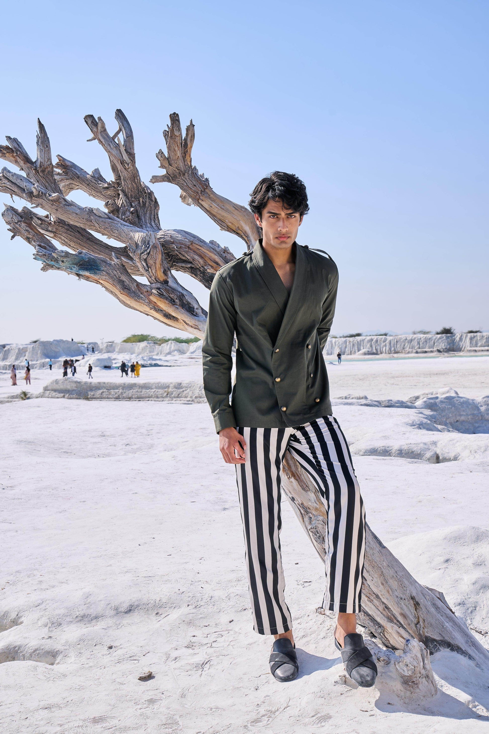 MILITARY BUTTON SHIRT - dash and dot