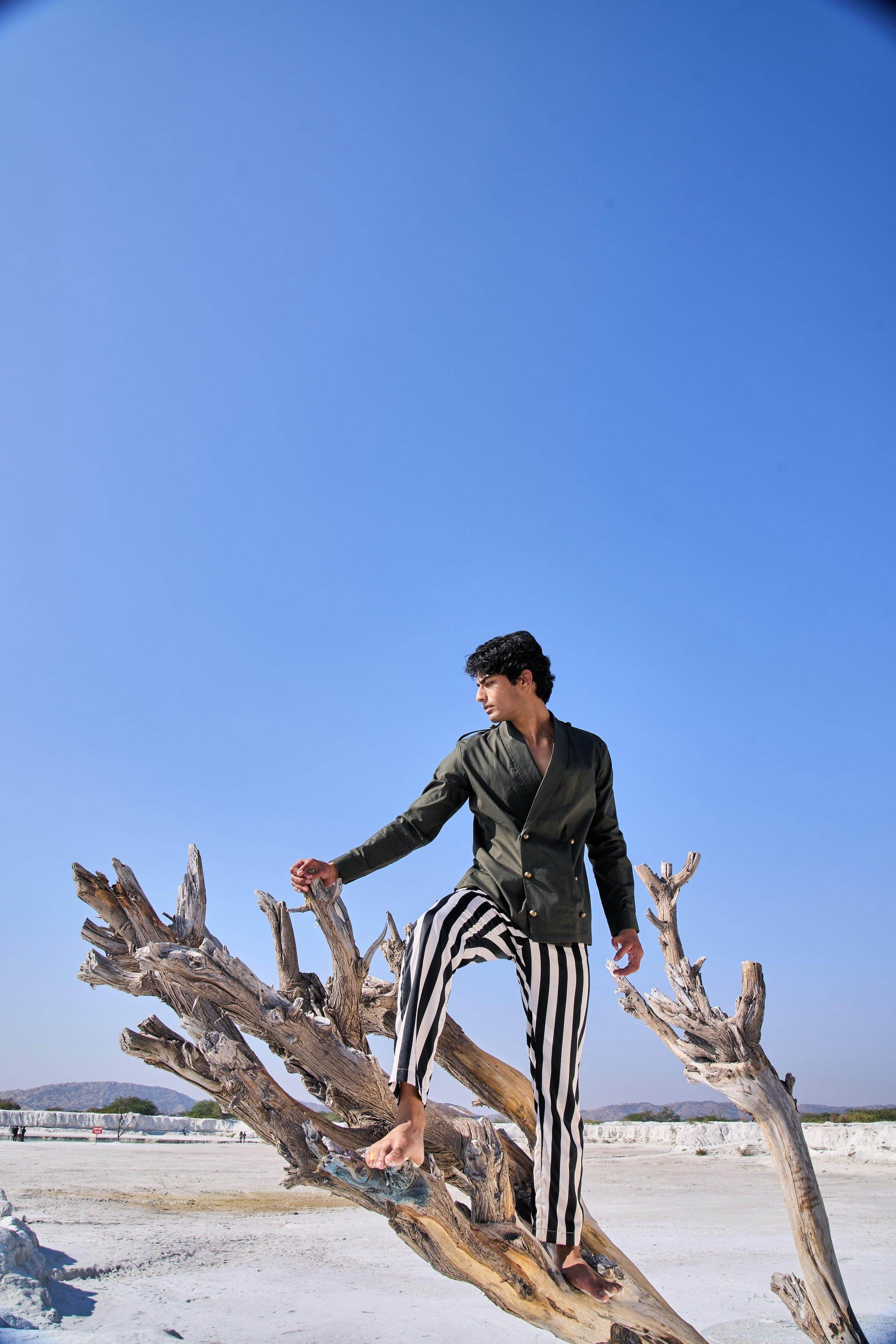 MILITARY BUTTON SHIRT - dash and dot