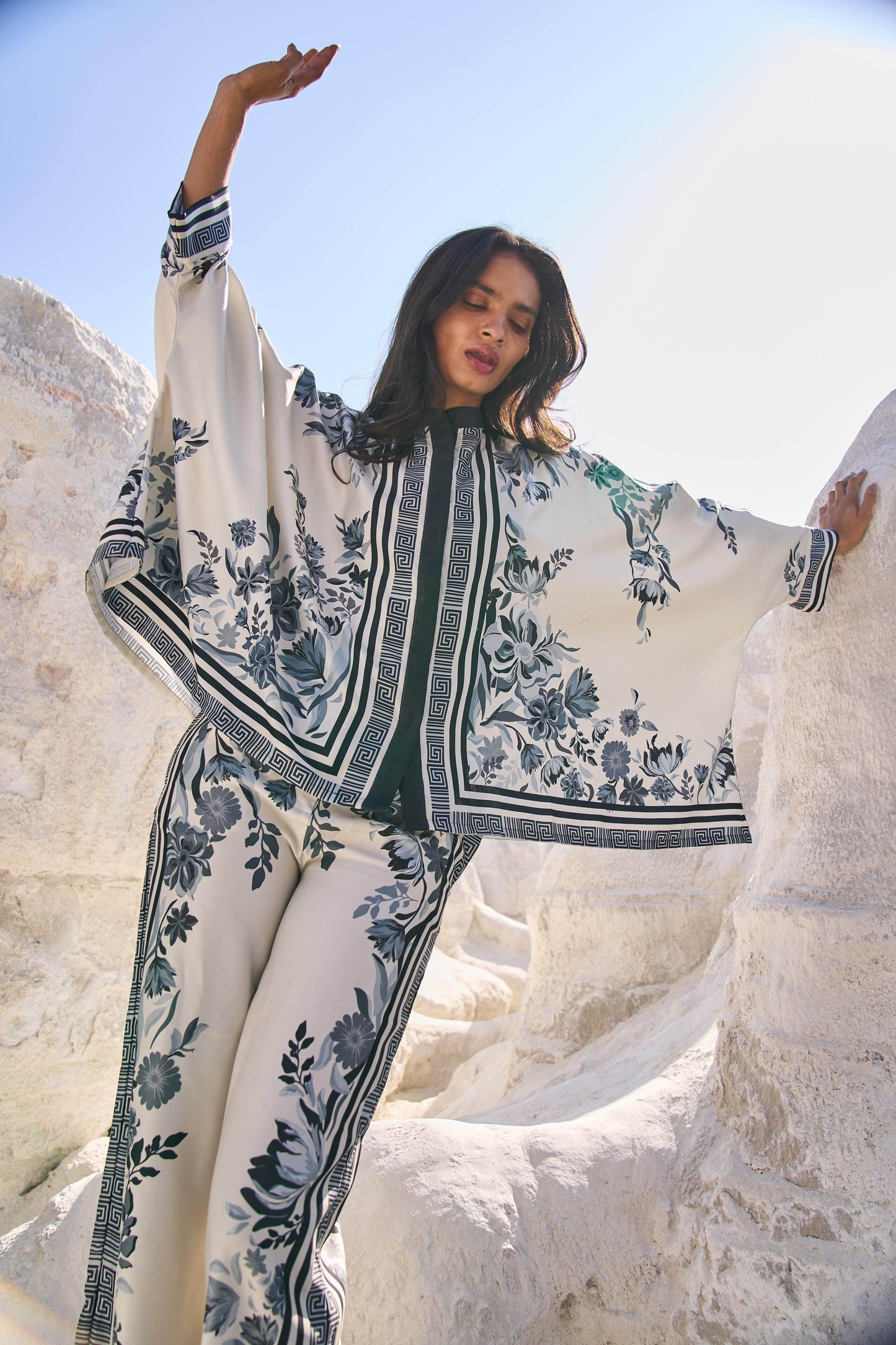 FLORAL BOXY TOP - dash and dot