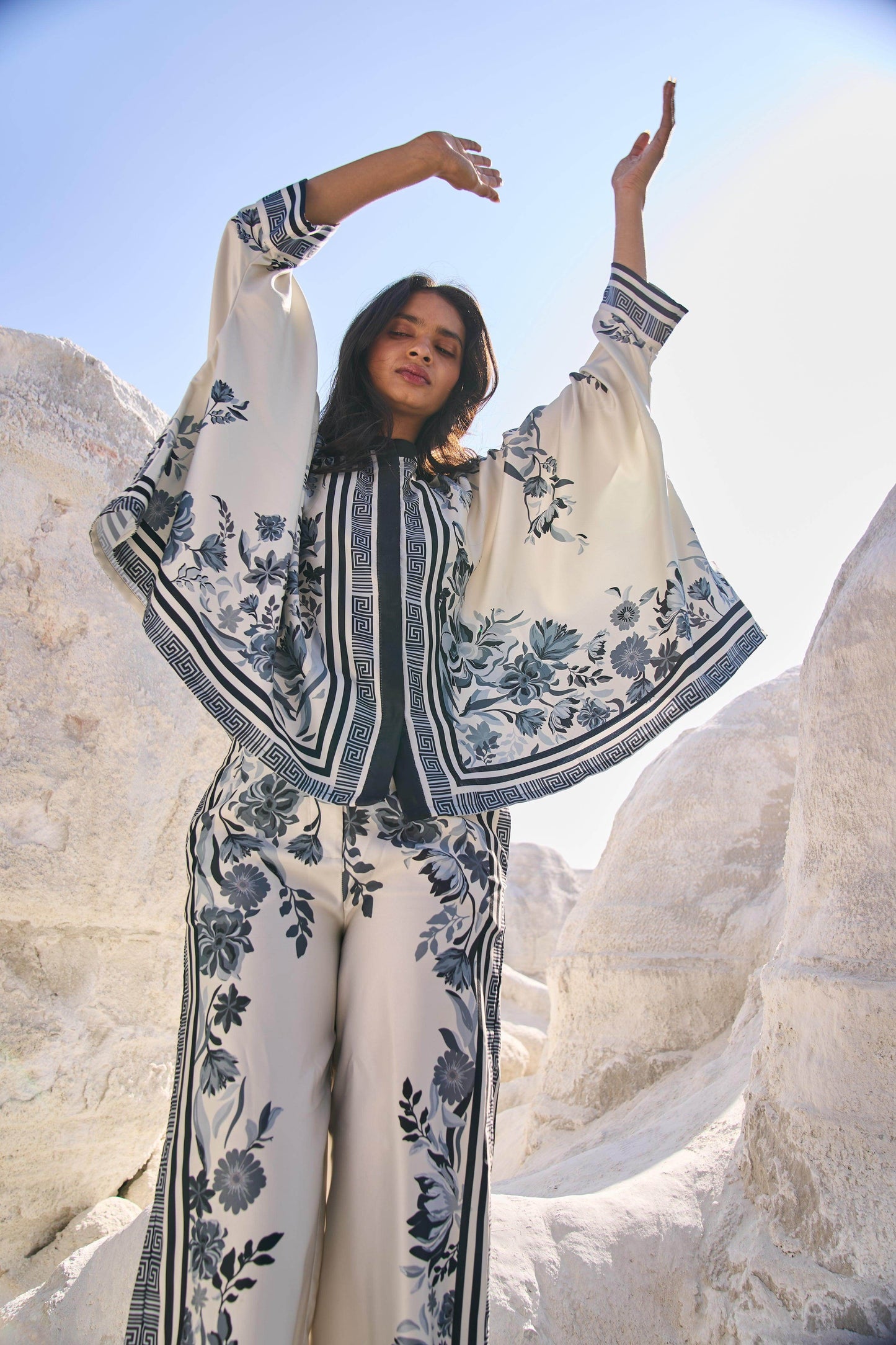 FLORAL BOXY TOP - dash and dot