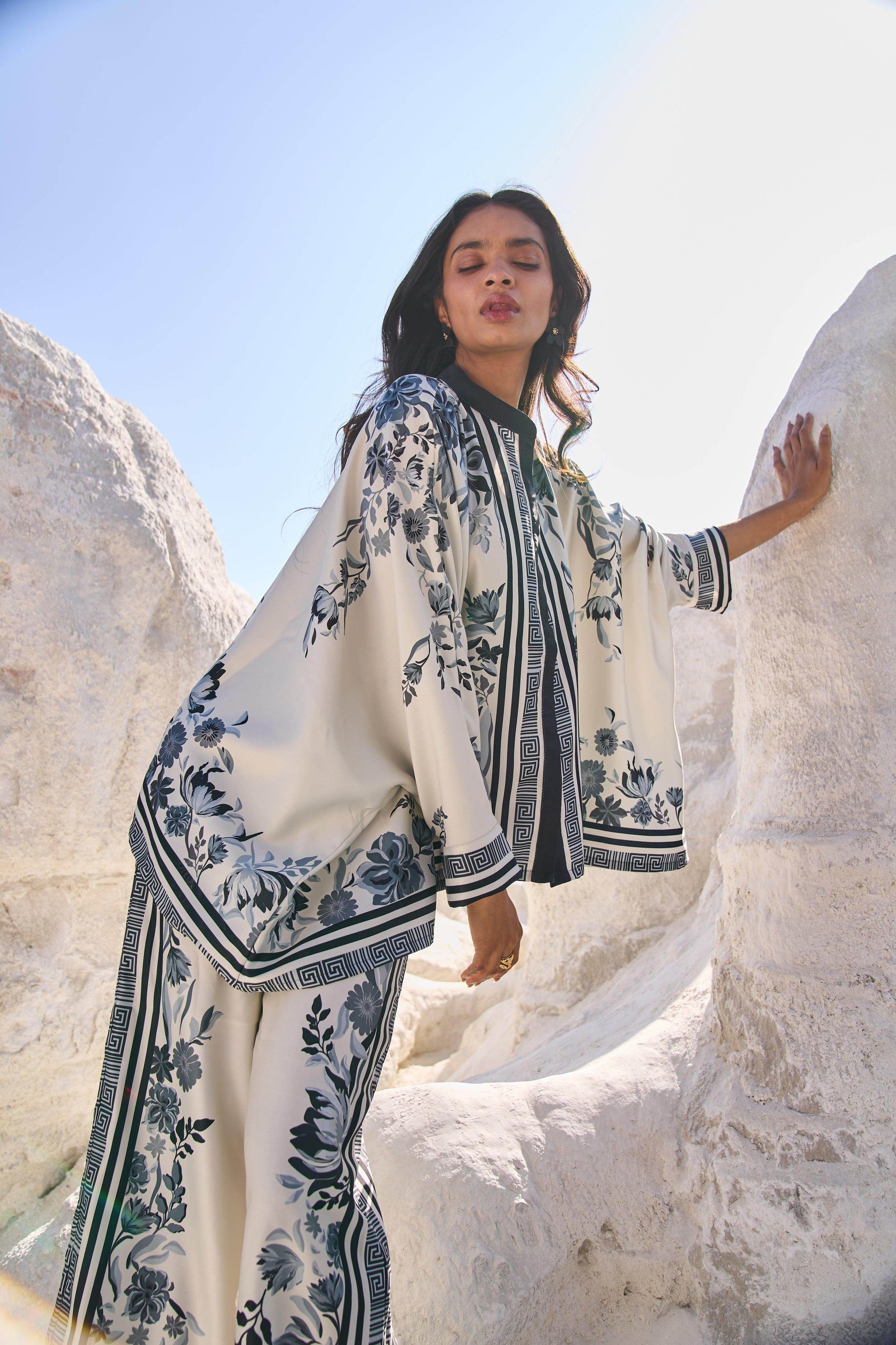 FLORAL BOXY TOP - dash and dot