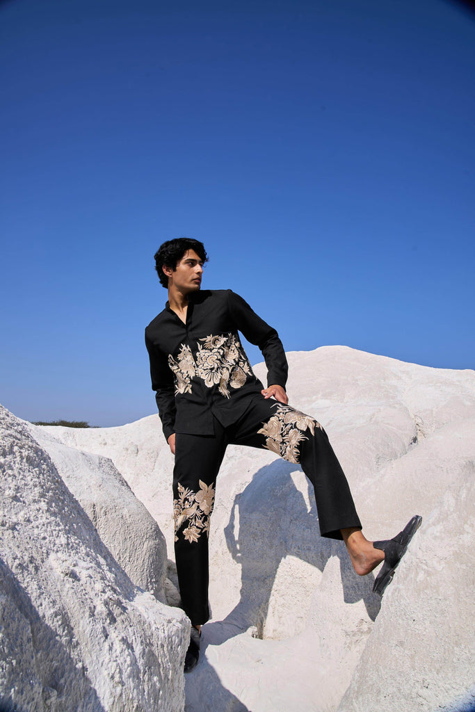 PLACEMENT EMBROIDERED PANTS - dash and dot dash and dot