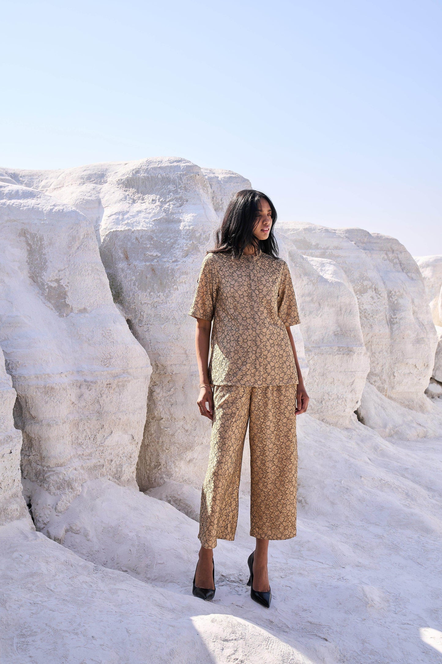 FLORAL LACE TOP - dash and dot