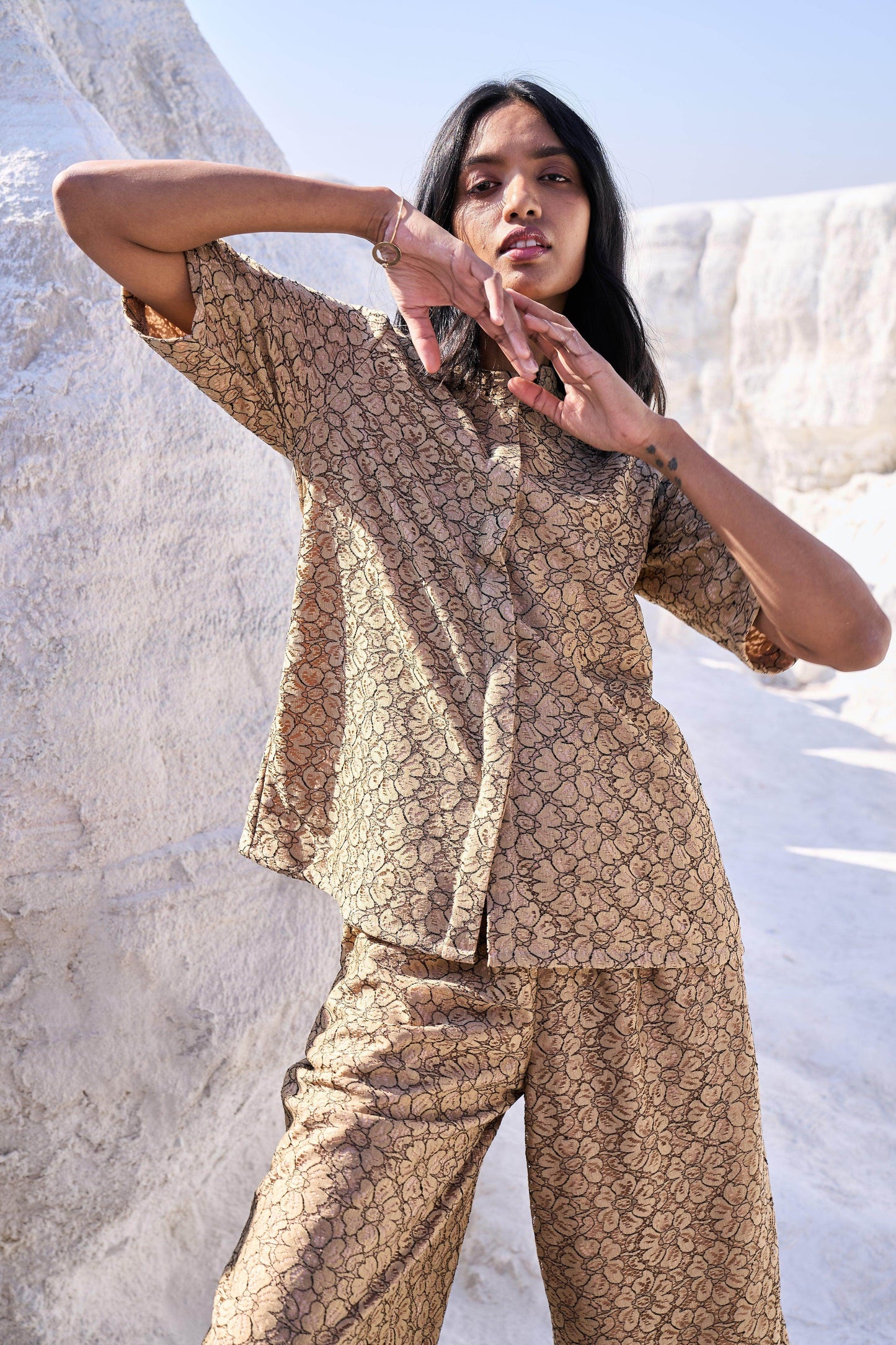 FLORAL LACE TOP - dash and dot