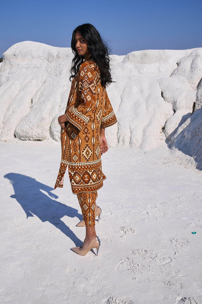 AZTEC PRINT TOP - dash and dot dash and dot