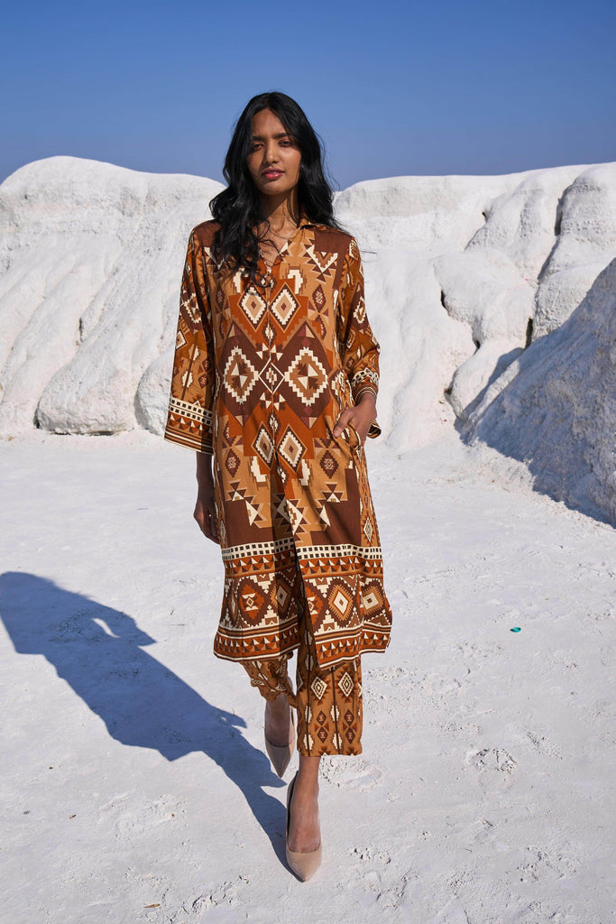 AZTEC PRINT TOP - dash and dot dash and dot