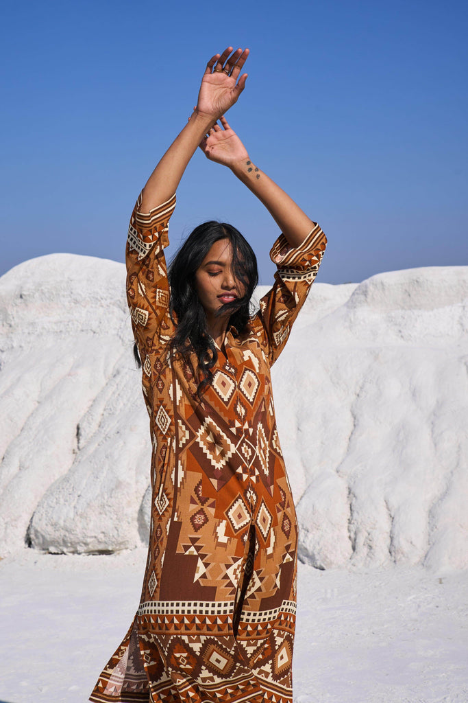 AZTEC PRINT TOP - dash and dot dash and dot