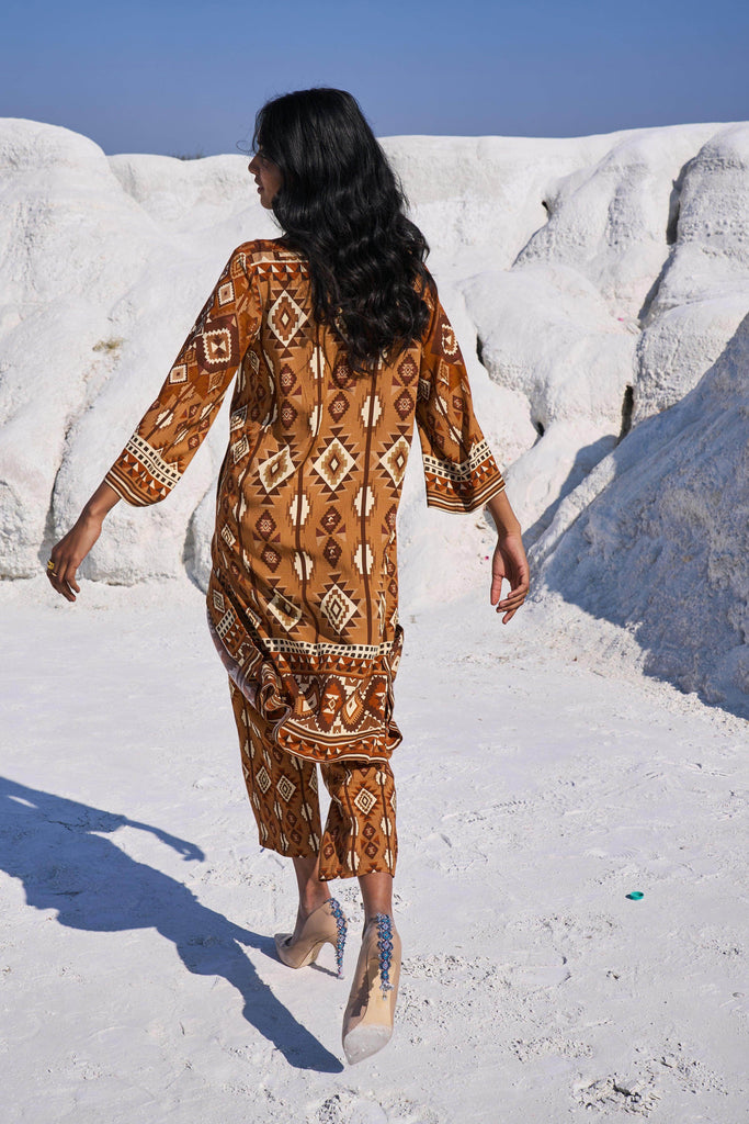 AZTEC PRINT TOP - dash and dot dash and dot