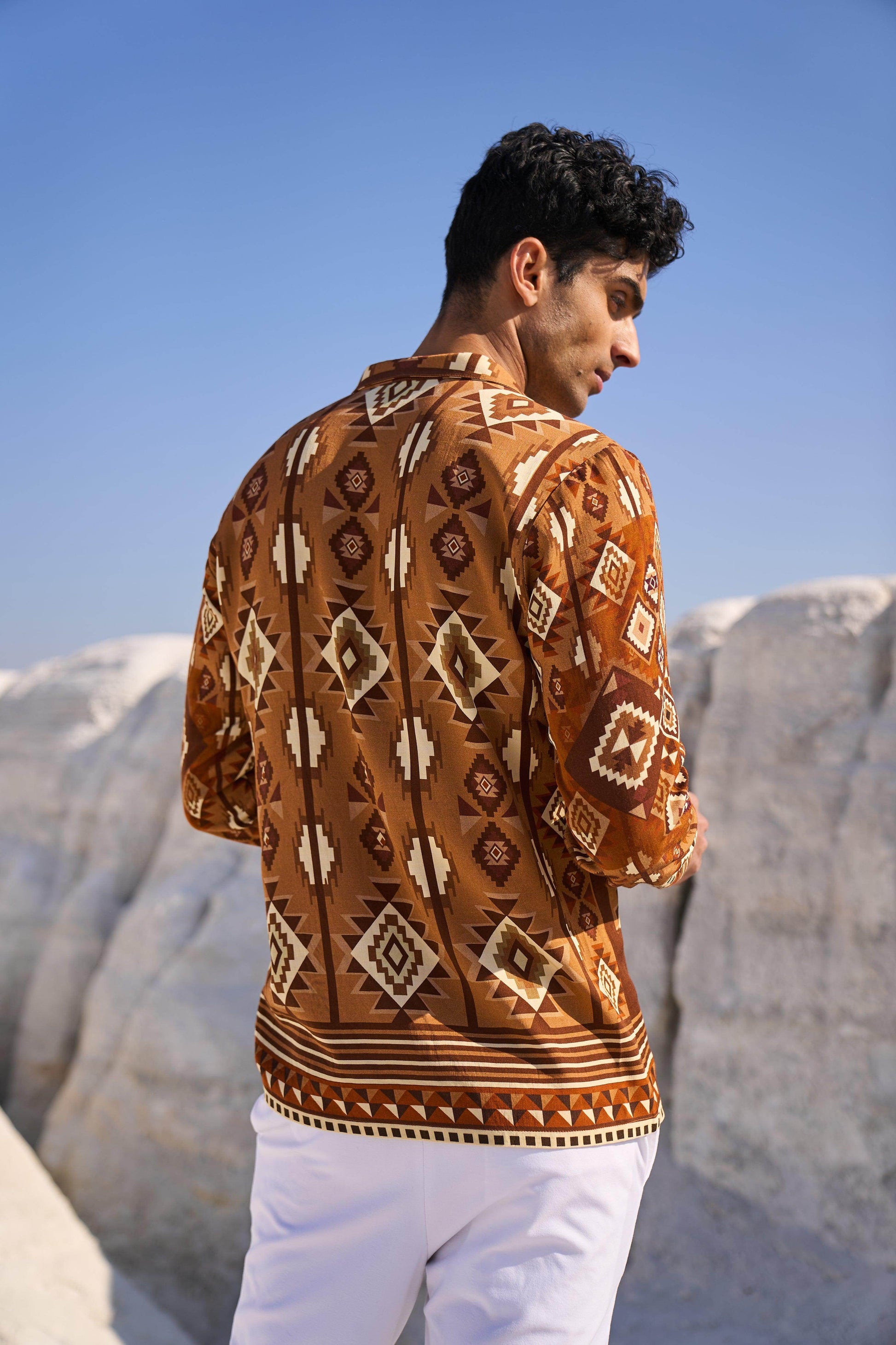 AZTEC PRINT SHIRT - dash and dot