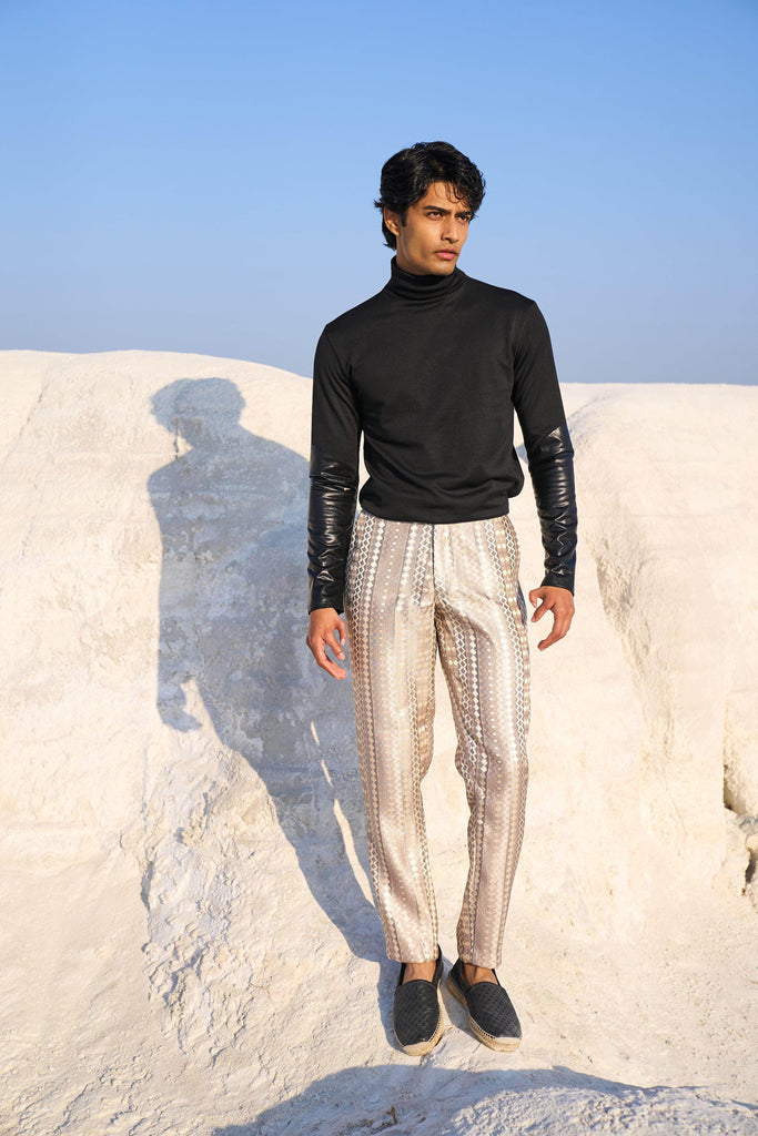 CONTRAST CUFF SWEAT - dash and dot dash and dot