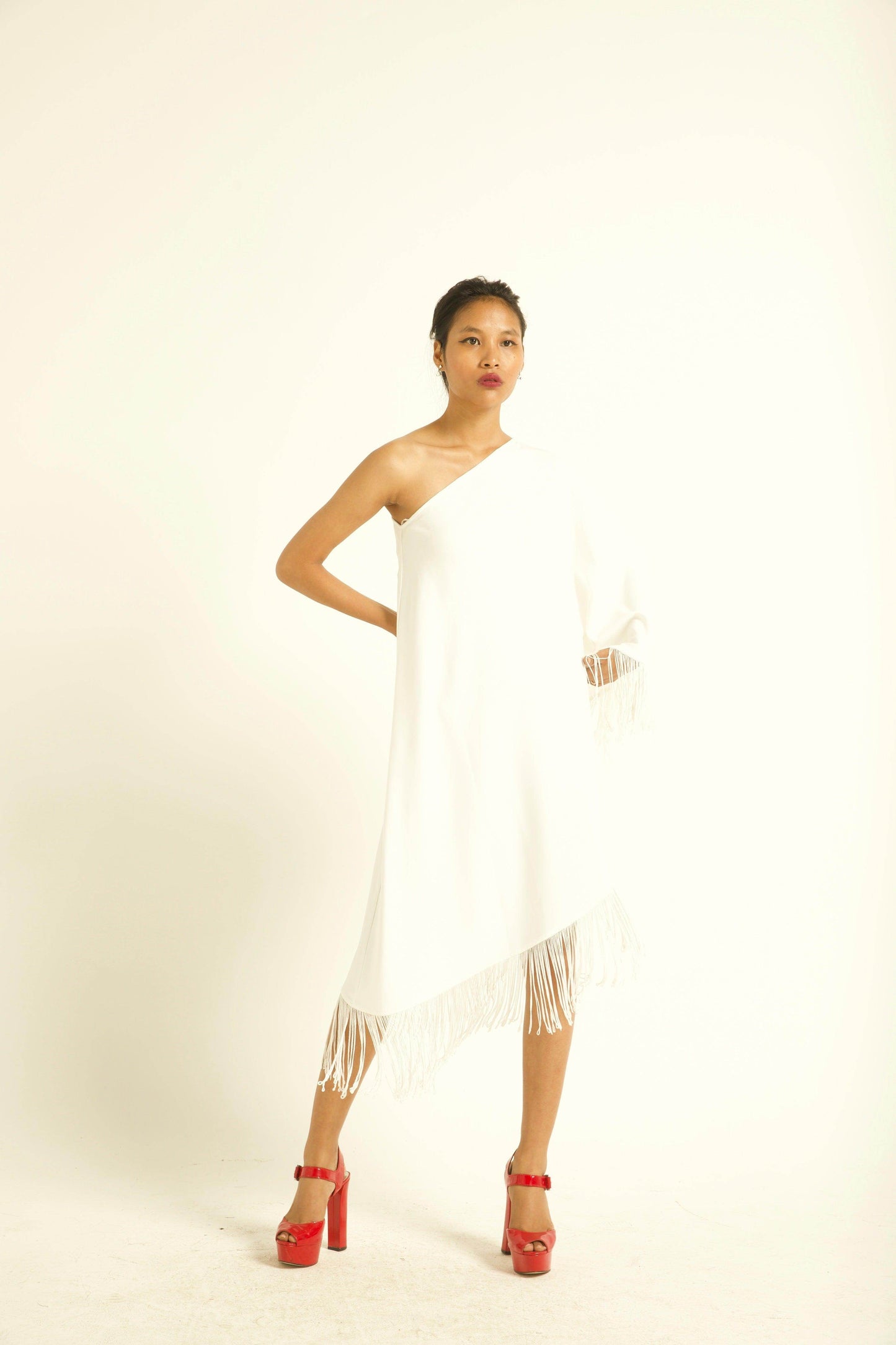 ONE SHOULDER FRINGE DRESS - dash and dot