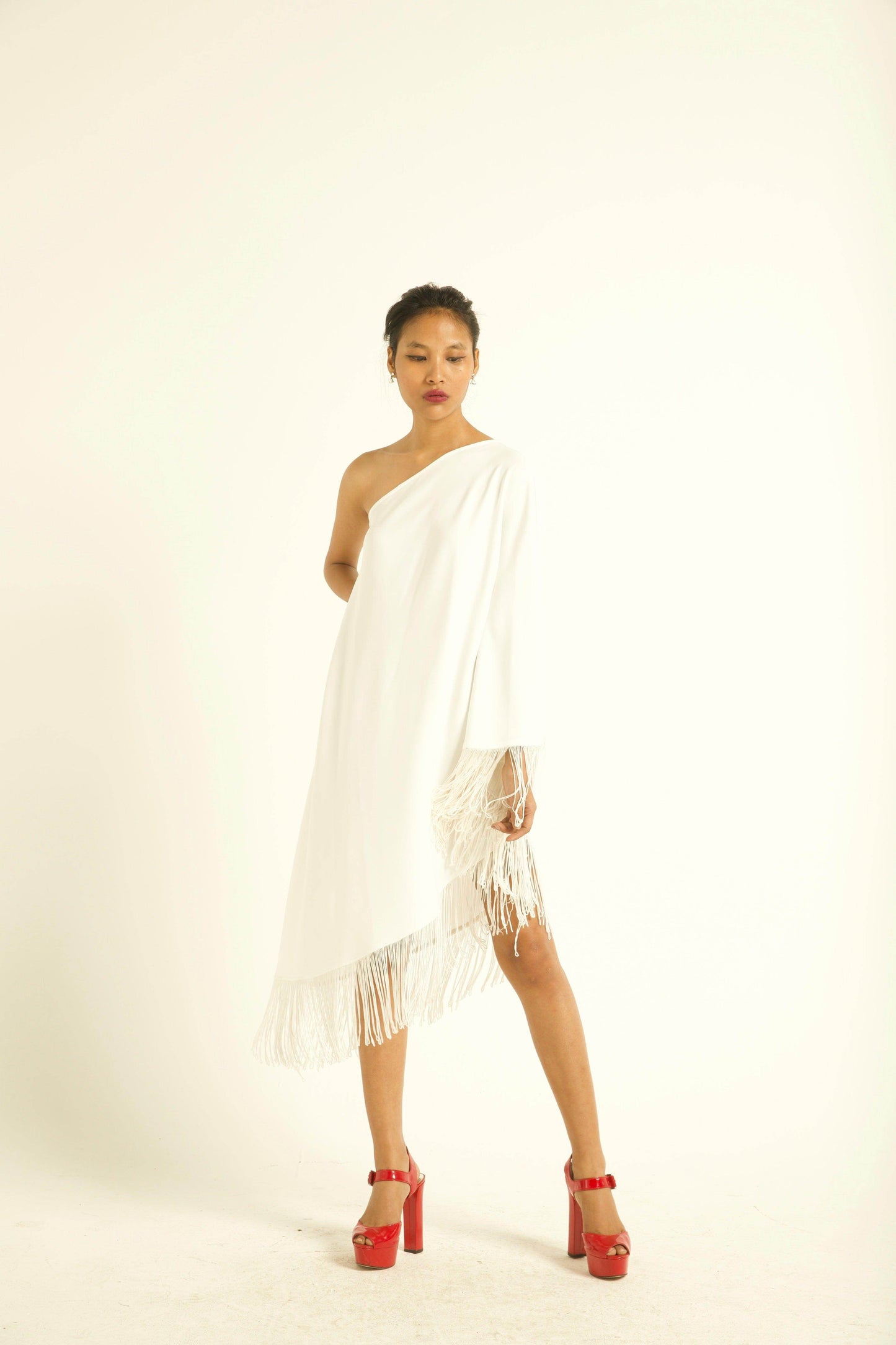 ONE SHOULDER FRINGE DRESS - dash and dot