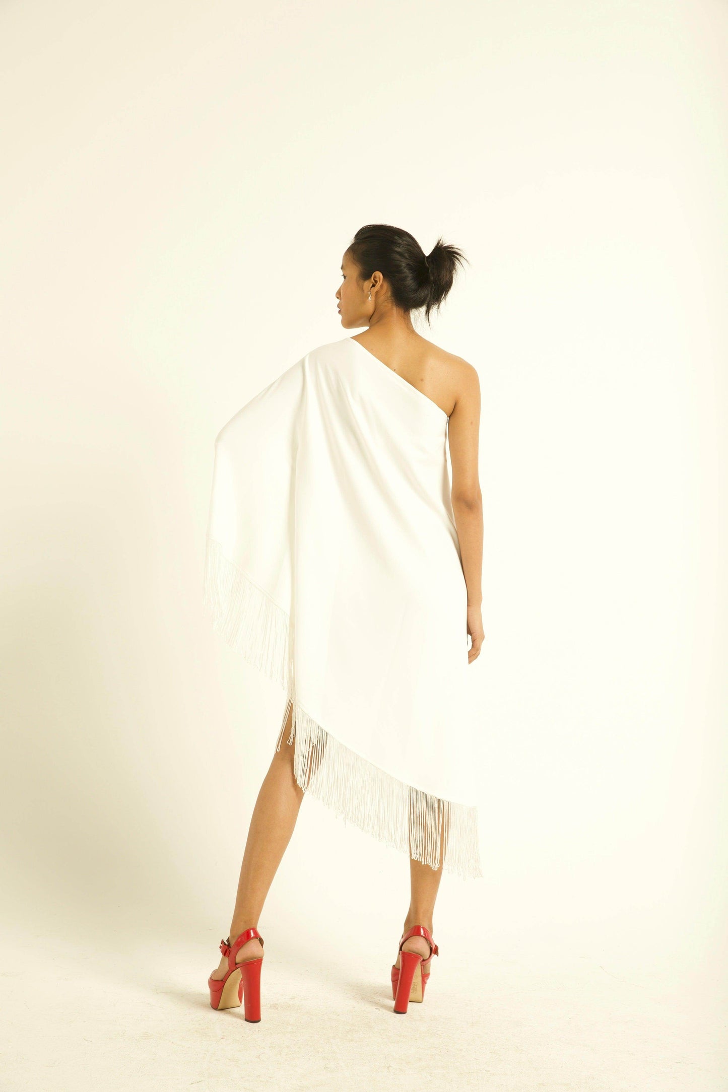 ONE SHOULDER FRINGE DRESS - dash and dot