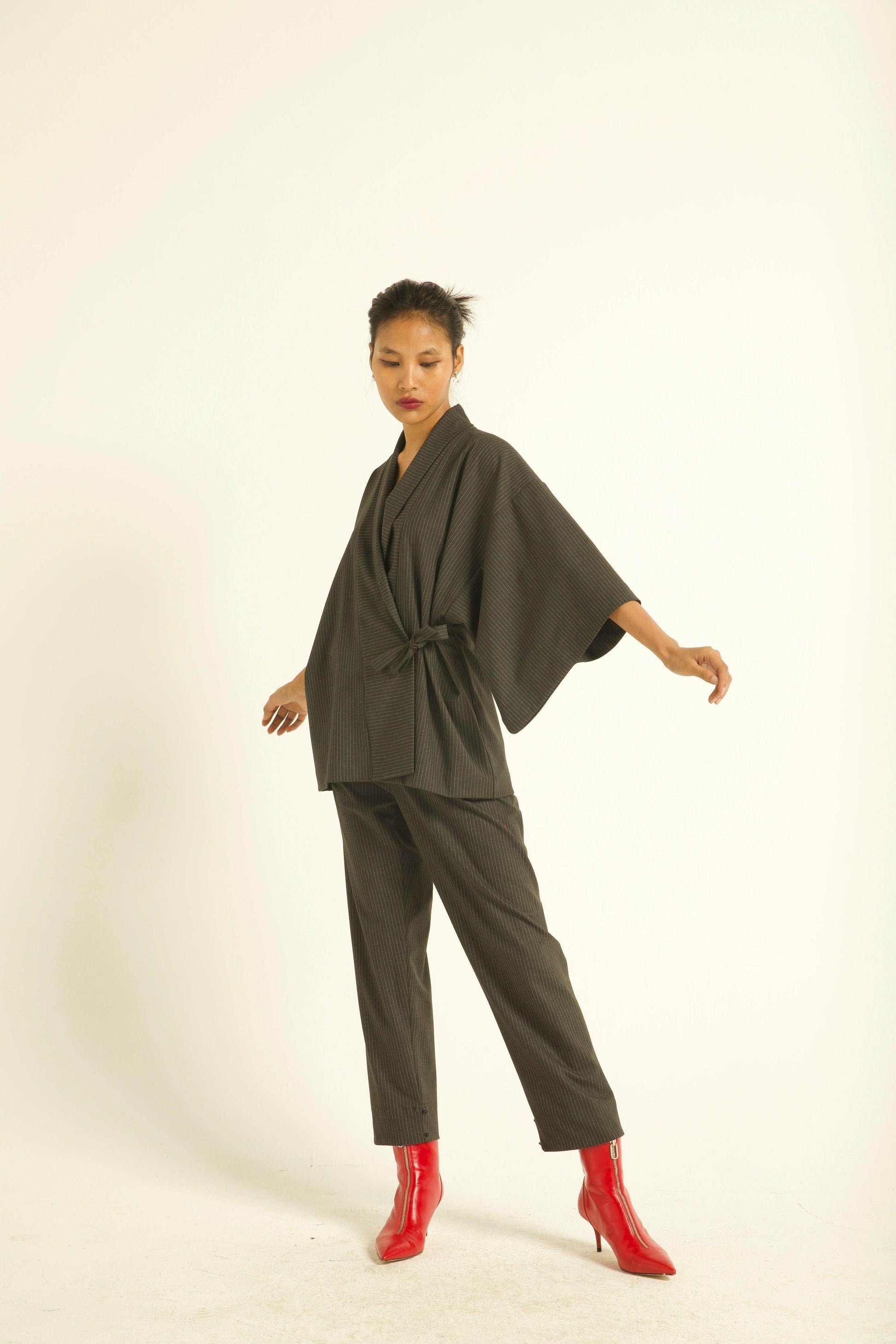 PINSTRIPE KIMONO - dash and dot