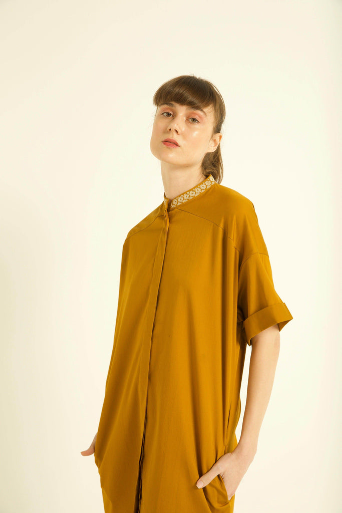 MOTIF EMBROIDERED SHIRT DRESS - dash and dot dash and dot