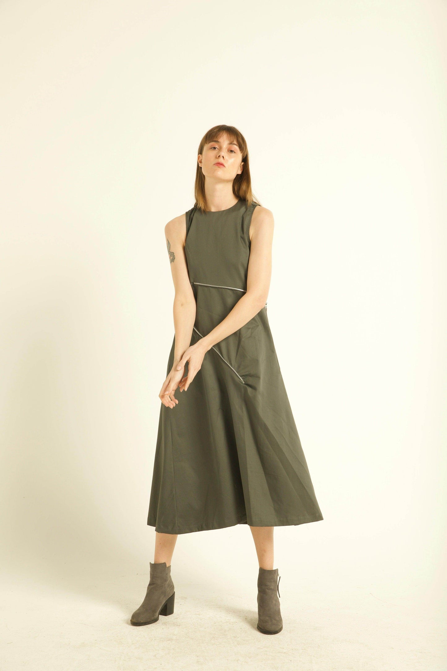 TWO-WAY ZIPPER DRESS - dash and dot