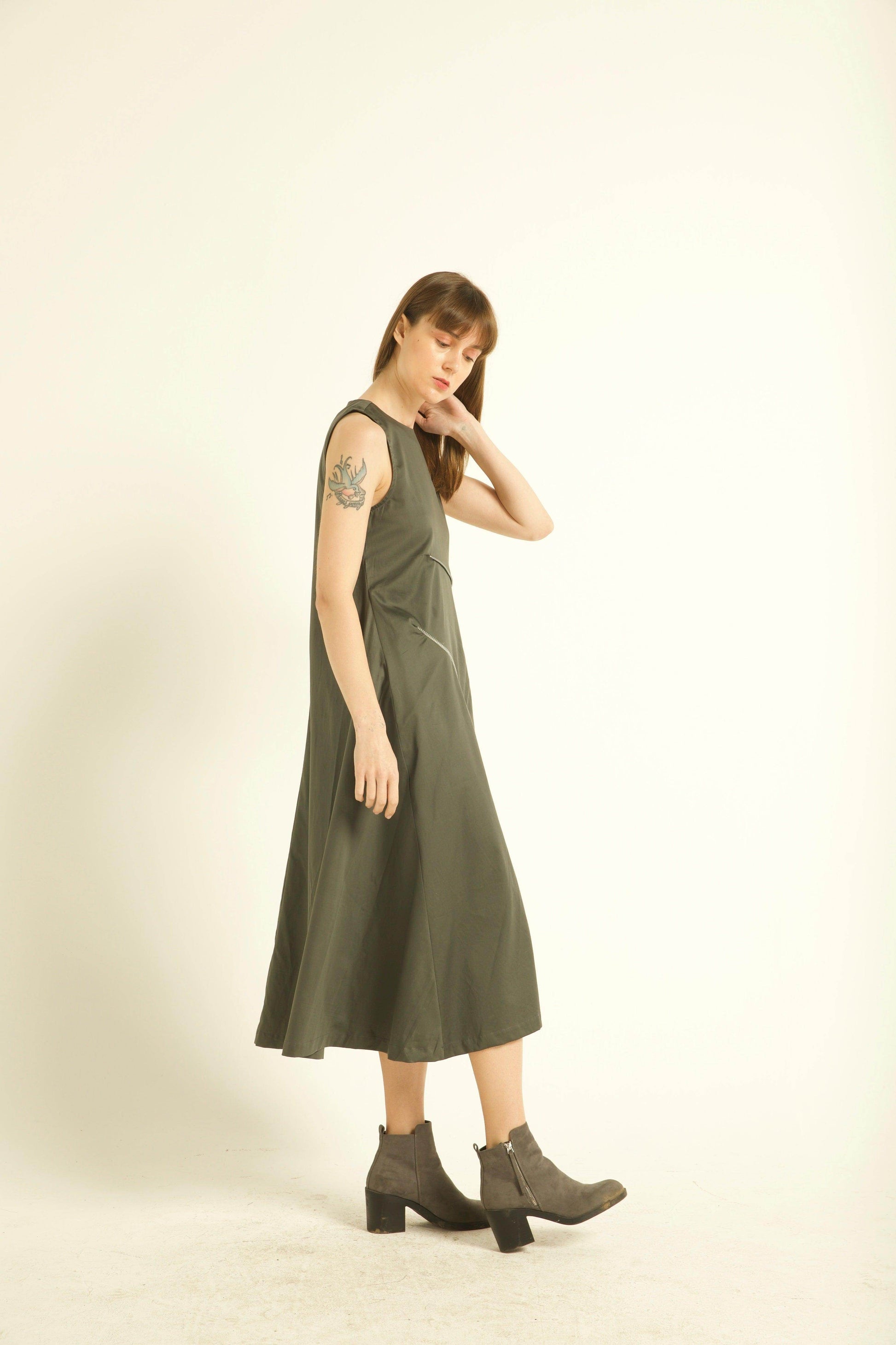 TWO-WAY ZIPPER DRESS - dash and dot