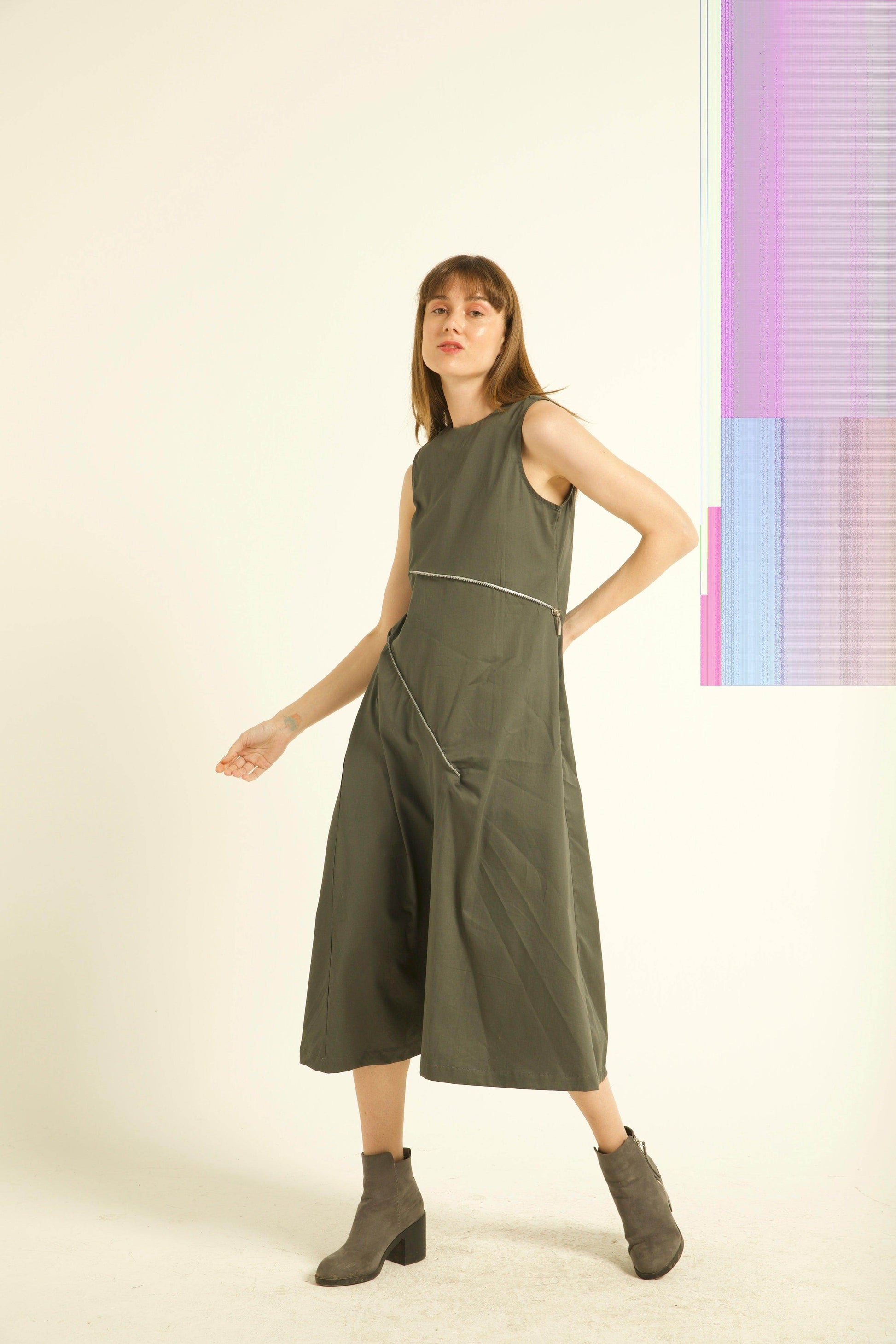 TWO-WAY ZIPPER DRESS - dash and dot