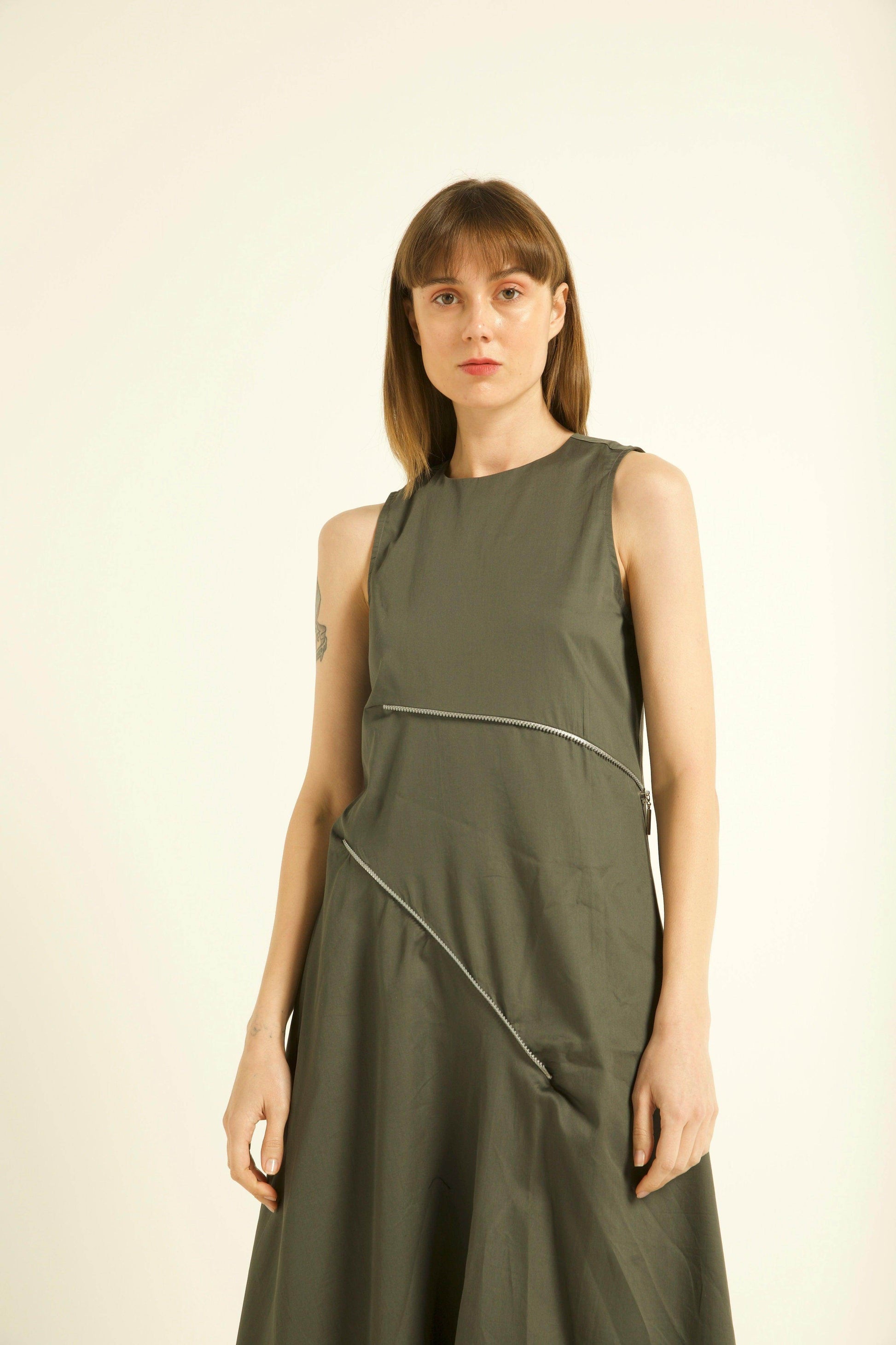 TWO-WAY ZIPPER DRESS - dash and dot