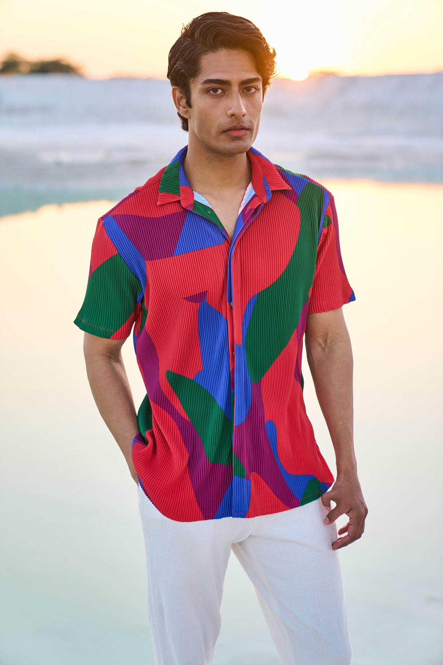 ABSTRACT PLEAT SHIRT - dash and dot