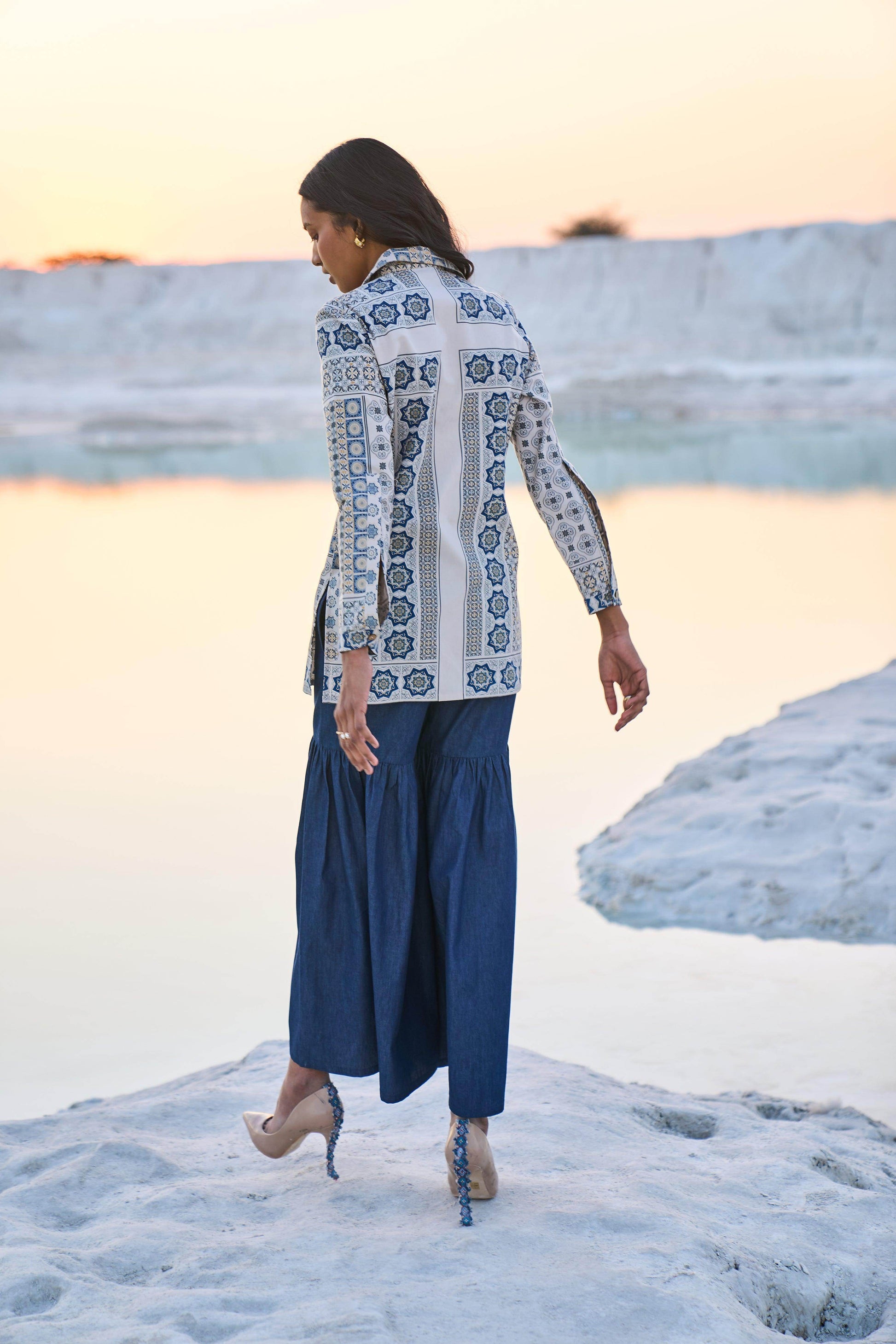 TILE SHIRT - dash and dot