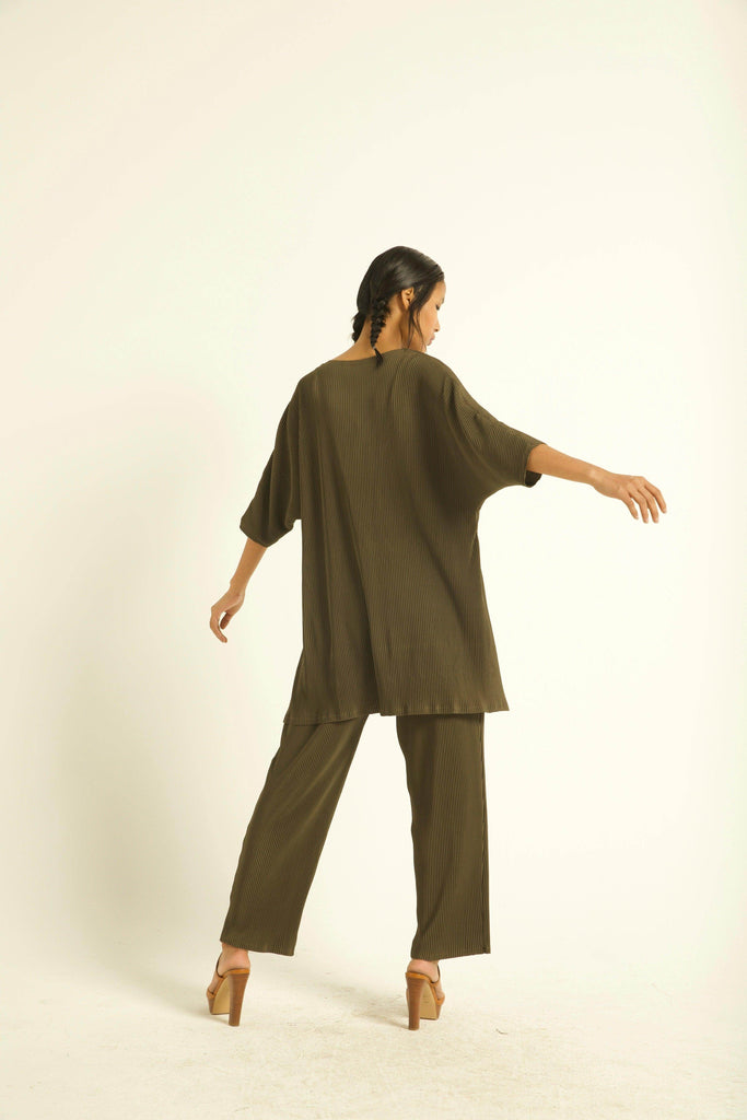 HIGH-LOW PLEAT TOP - dash and dot dash and dot