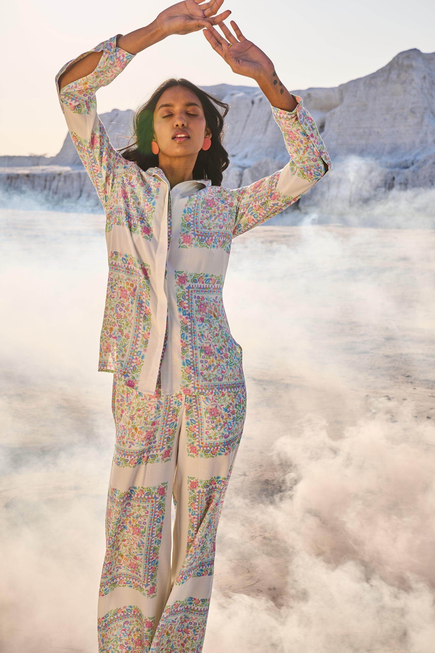 PASTEL SHAWL PRINT PANT - dash and dot