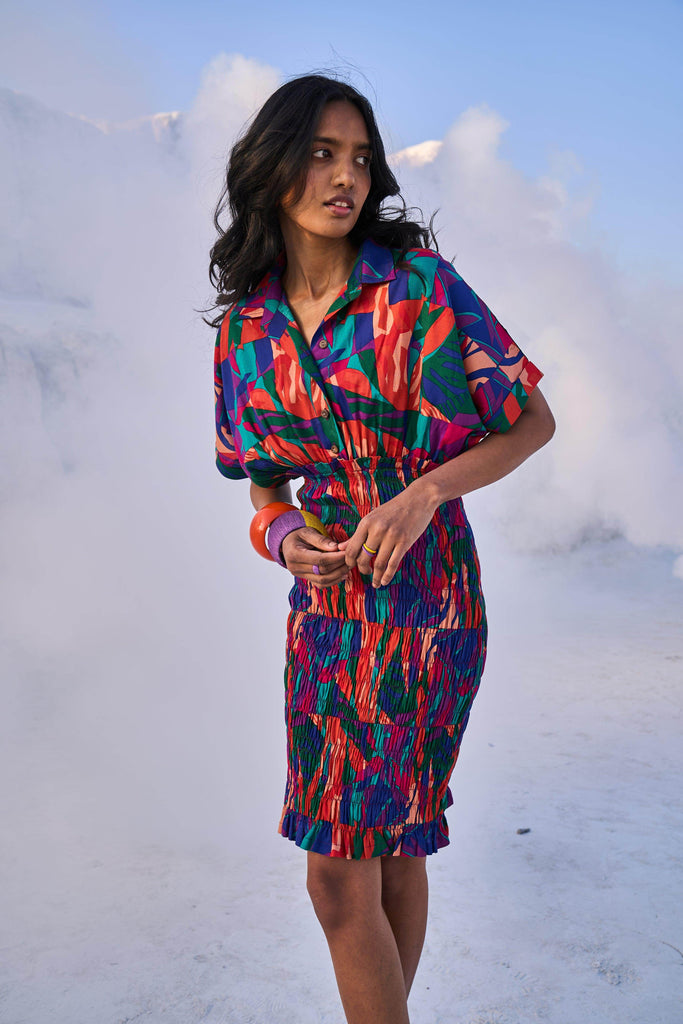 ABSTRACT SMOCK SHIRT DRESS - dash and dot dash and dot
