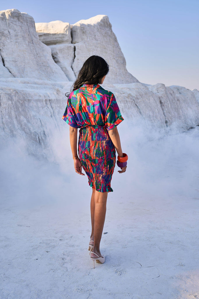 ABSTRACT SMOCK SHIRT DRESS - dash and dot dash and dot