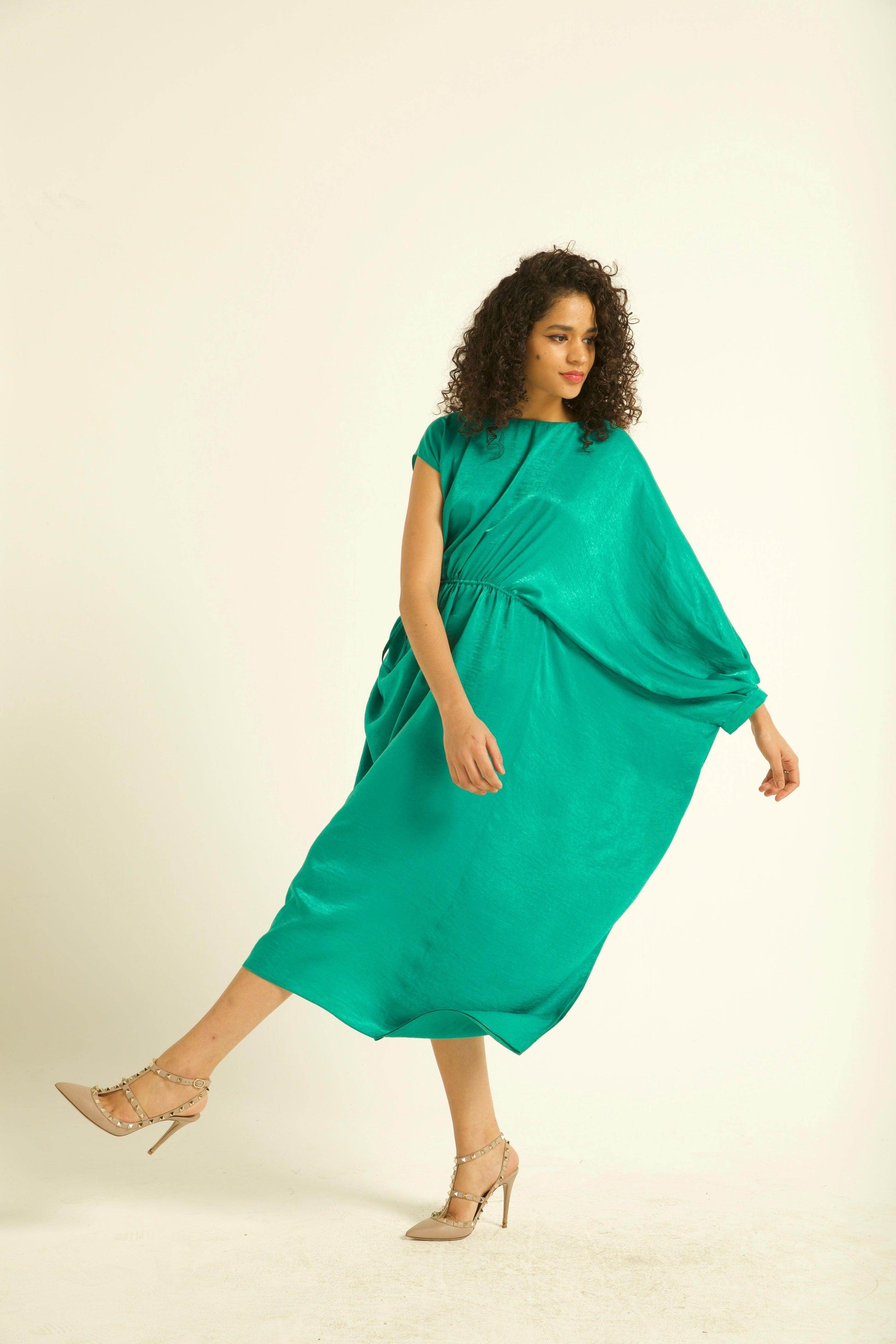 SINGLE SLEEVE DRAPED MIDI - dash and dot