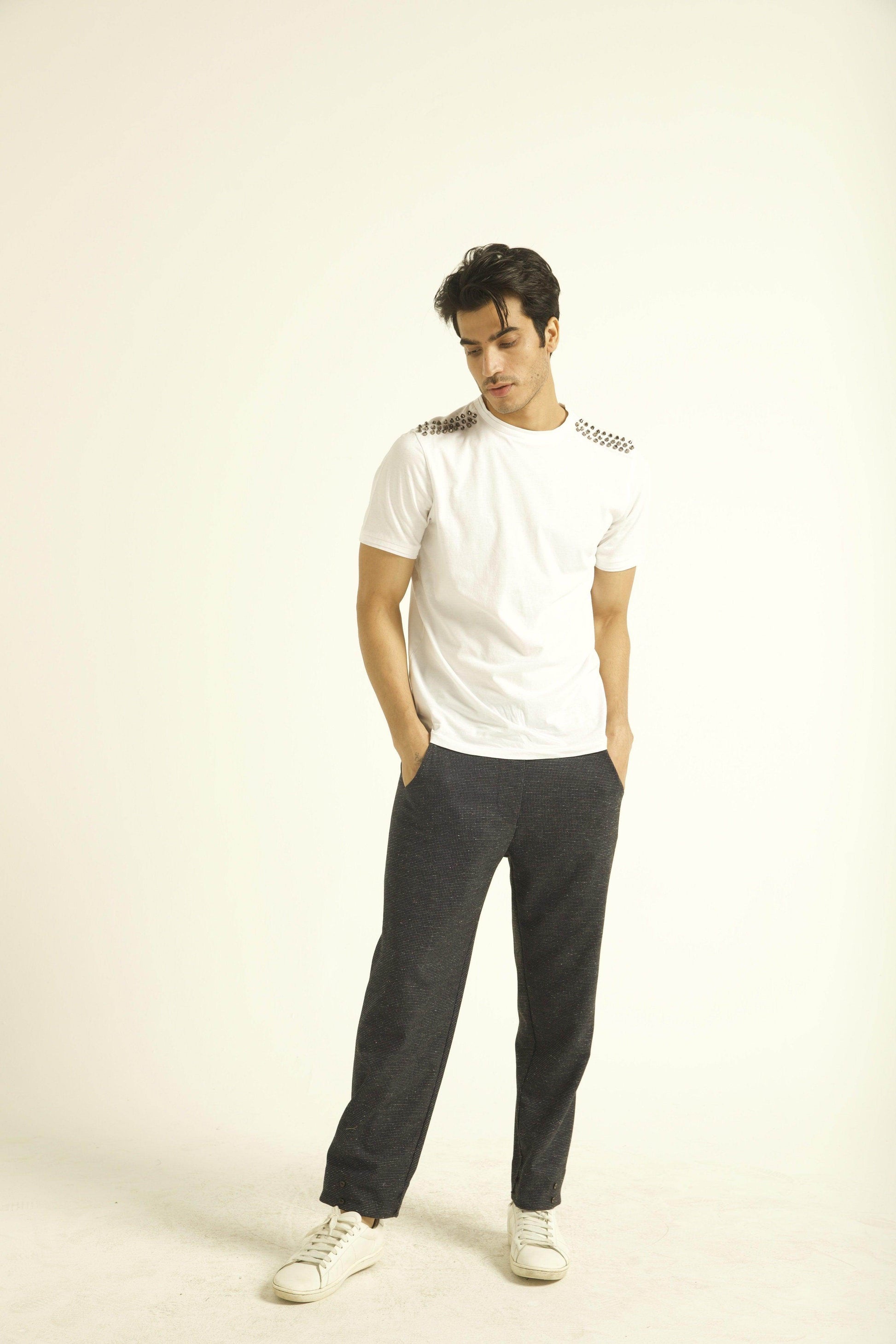 STUD TEE - dash and dot