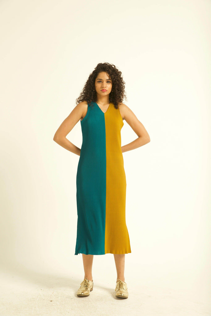 HALF-AND-HALF PLEAT MIDI - dash and dot dash and dot