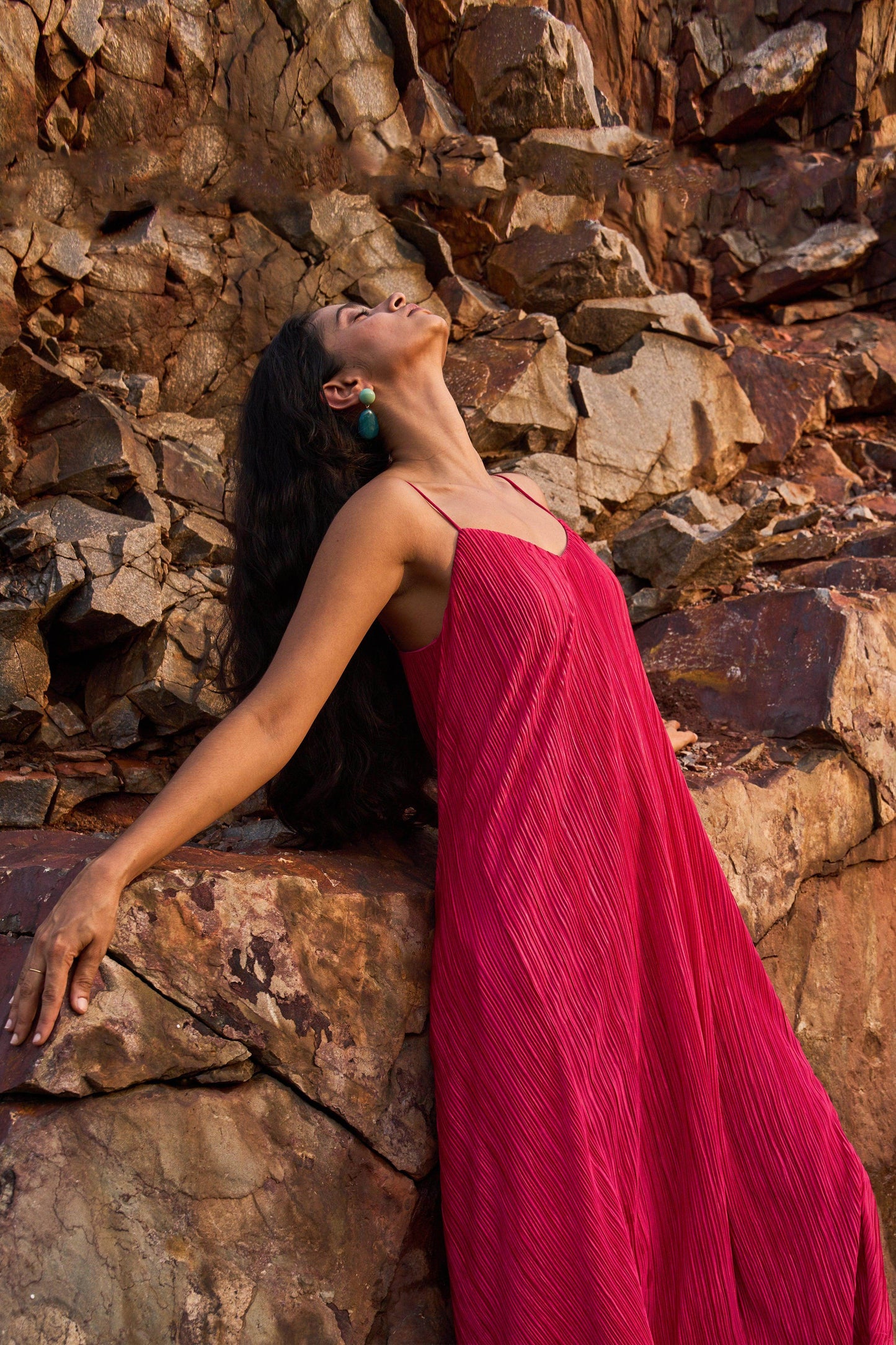 PINK PLEATED MIDI DRESS - dash and dot