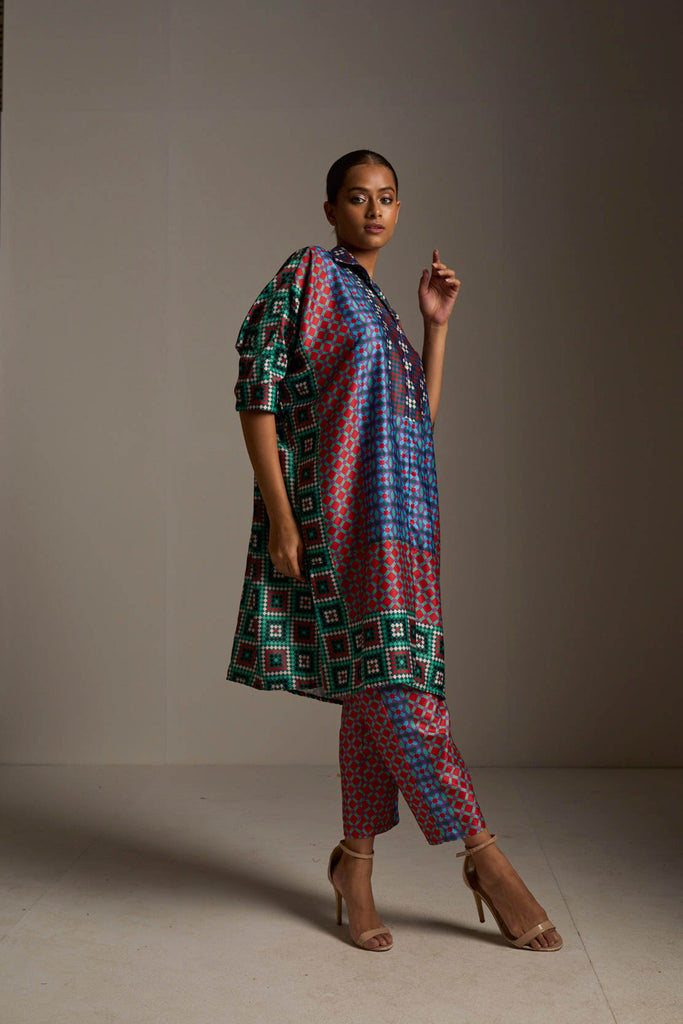 BOXY TILE PRINTED TOP - dash and dot dash and dot