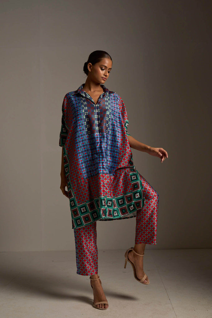 BOXY TILE PRINTED TOP - dash and dot dash and dot