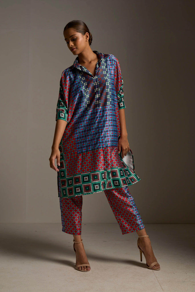 BOXY TILE PRINTED TOP - dash and dot dash and dot