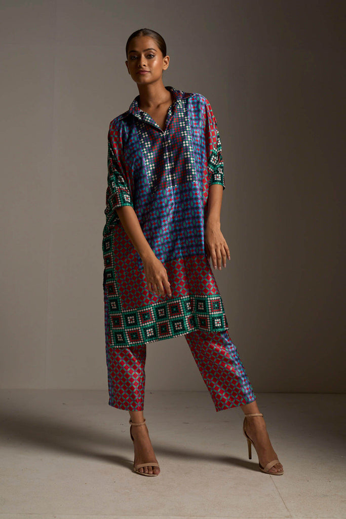 BOXY TILE PRINTED TOP - dash and dot dash and dot