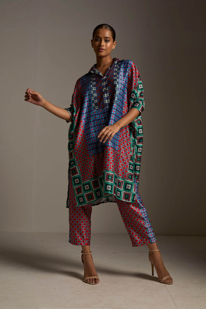 BOXY TILE PRINTED TOP - dash and dot dash and dot