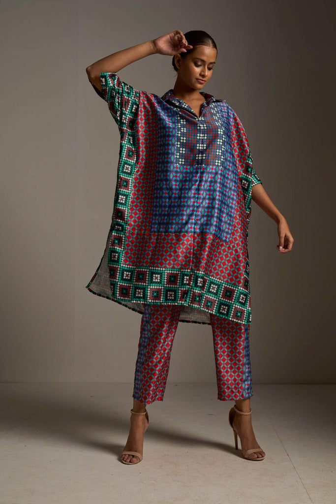 BOXY TILE PRINTED TOP - dash and dot dash and dot