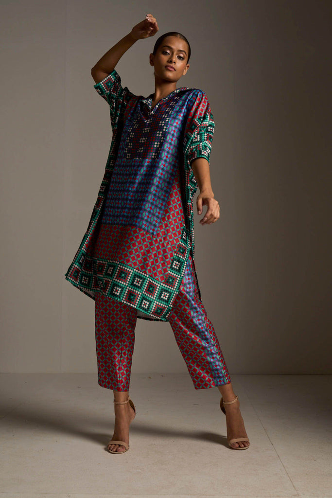 BOXY TILE PRINTED TOP - dash and dot dash and dot