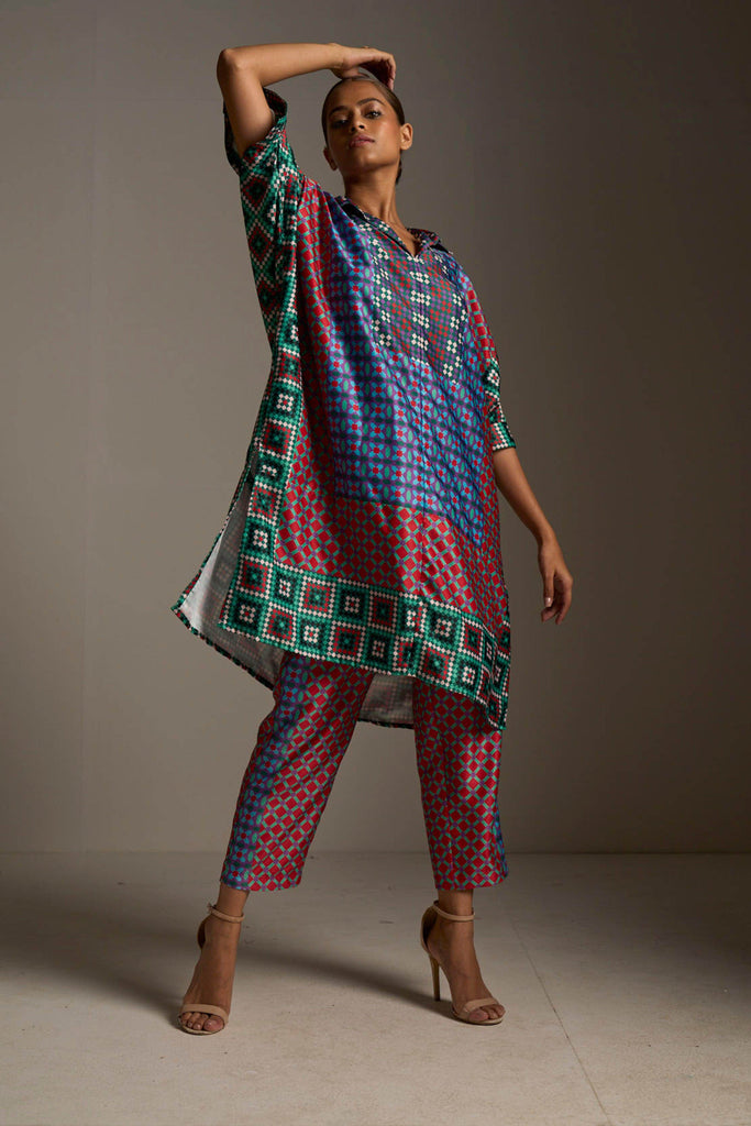 BOXY TILE PRINTED TOP - dash and dot dash and dot